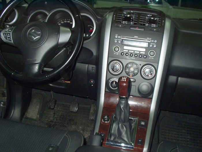 przełącznik gazu w Suzuki Grand Vitara
