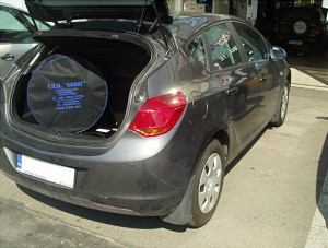 Opel Astra J - bagażnik