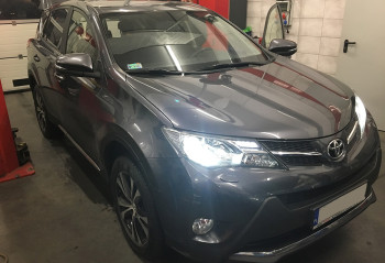 Toyota Rav4 przód