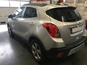 Opel Mokka wlew paliwa lpg