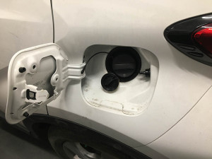 Toyota C-HR wlew paliwa LPG
