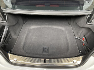 Audi A8 bagażnik