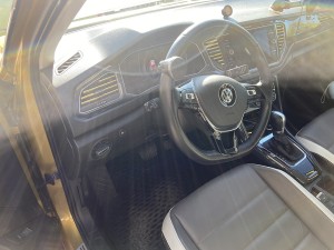 Volkswagen T-ROC przełącznik gazy pod kierownicą